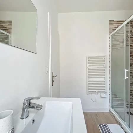 Elegance En Centre-ville - 336 Apartment